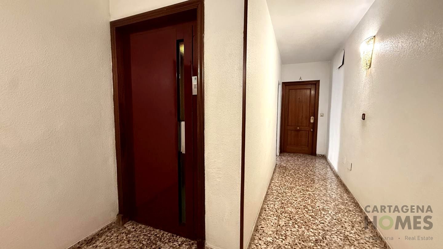 Piso Con Garaje En Calle Duque en Casco Historico — foto 4