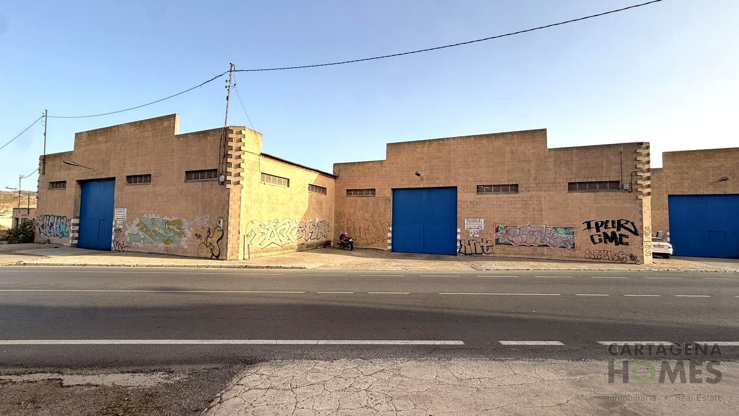 Más de 1.500 m² diáfanos a un paso de Cabezo Beaza en Torreciega — foto 5